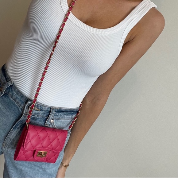 mrsalliexo Handbags - Chain Purse Pink